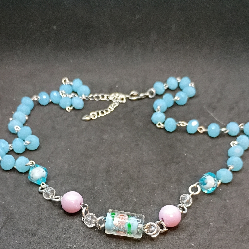 Elegant Blue and Pink Beaded Necklace